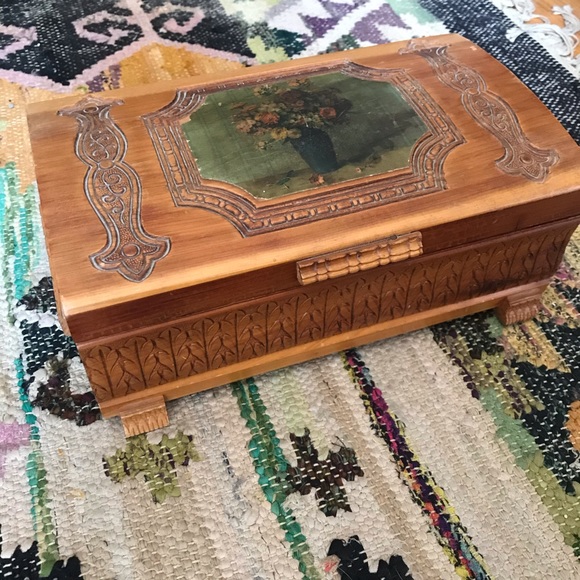 Vintage Other - Vintage Wooden Floral Scene Keepsake Box